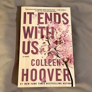 Colleen Hoover It Ends With Us book